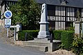 Le monument aux morts.