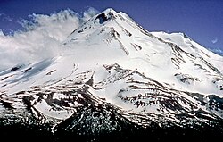 Pohled na sopku Mount Shasta