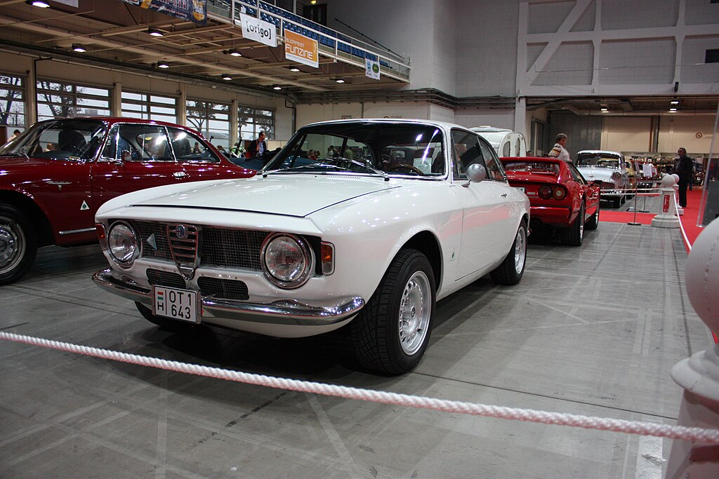 FileOldtimer Show 2008 015 Alfa Romeo GTV 1966jpg