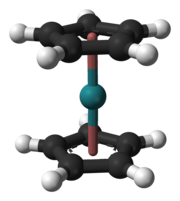 Шаровидная модель молекулы рутеноцена