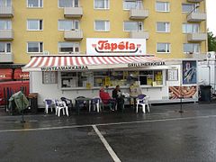 Vente de Mustamakkara au marché de Tammelantori.