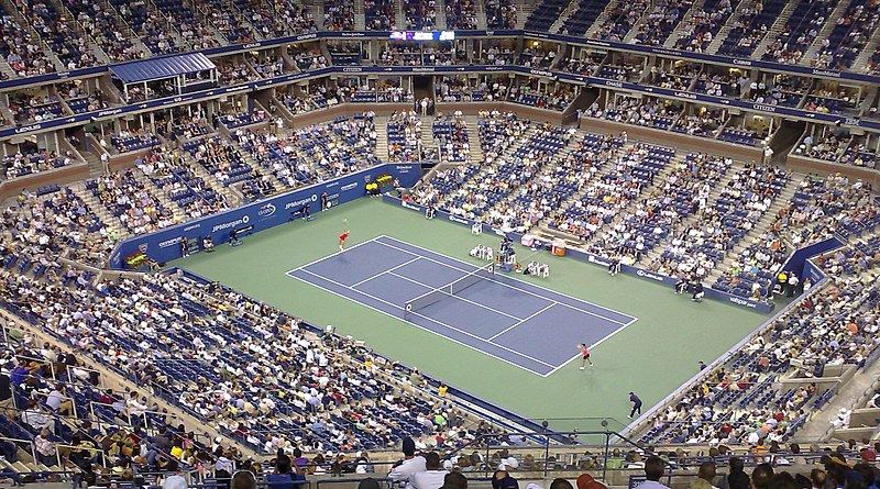 Archivo:US Open 2007, Maria Sharapova serving.jpg