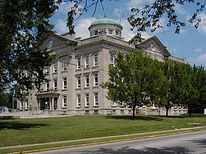 Das Clay County Courthouse in Brazil, gelistet im NRHP.