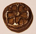 Drachme aus Parion, Rückseite: vielfach und simpel unterteiltes Quadratum incusum, 5. Jahrhundert v. Chr.