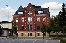 Административна зграда во Флеа