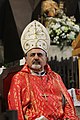 El patriarca Yunan celebrant la divina litúrgia
