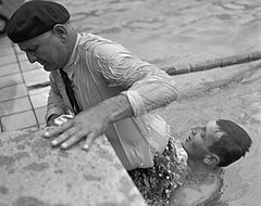 Jean Boiteux with father 1952 Olympics.jpg
