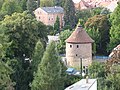 Die um 1600 erbaute Stadtschreiberbastei, einzig erhaltener von ehemals zwölf Basteitürmen der Stadt Kamenz, wird im Volksmund auch Pichschuppen genannt, da die Braukommune seit 1827 hier ihre Bierfässer ausgepecht hat.