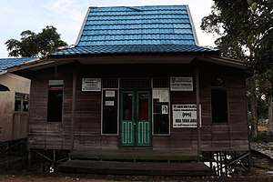 Kantor kepala desa (pambakal) Tatah Jaruju