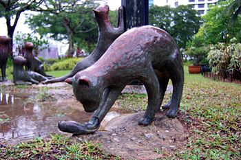 Kuching, Sarawak, Borneo, Malesia, statue di gatti