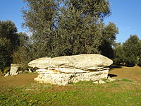 Stabile Dolmen