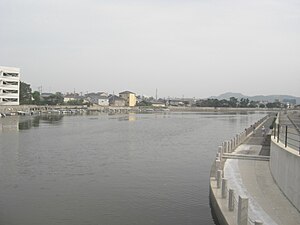 沖洲橋から見た沖洲川