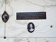 The crypt of Eleanor Ragsdale (1926-1998).