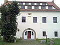 Herrenhaus, auch Torbogenhaus (Einzeldenkmal zu ID-Nr. 09301814)