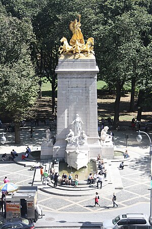 USS Maine (ACR-1) Памятник Columbus Circle NYC.JPG