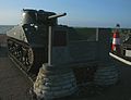 Tankmonument met M4A4 Shermantank ter herinnering aan de bevrijding door de geallieerden.