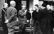 Hideki Tojo and Wang Jingwei meet in 1942. Wang Jing Wei Jian Dong Tiao Ying Ji .jpg