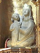 La statua della Madonna del Sacro Calice