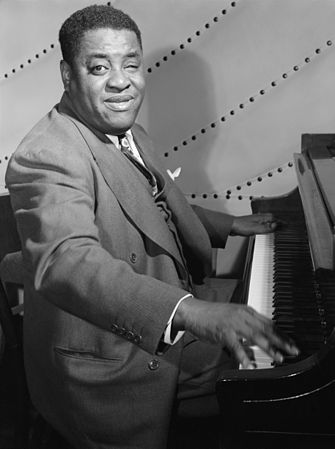 Art Tatum by William P. Gottlieb, restored by Ras67