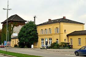 Früheres Empfangsgebäude von der Straßenseite aus