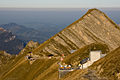 Sicht vom Gipfel auf die Bergstationen, Schongütsch im Hintergrund (2008)