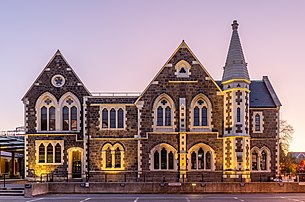 Le Christchurch Arts Centre (Nouvelle-Zélande). (définition réelle 4 293 × 2 845)