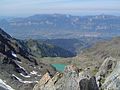 Vue de la vallée du Grésivaudan et du lac Blanc prise du sommet de la Croix de Belledonne.