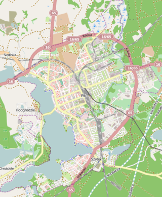 Mapa konturowa Ełku, blisko centrum na lewo znajduje się punkt z opisem „Kościół Chrześcijan Baptystów w Ełku”