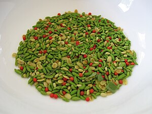 English: Green Mukhwas, a sugar-coated spice m...