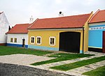 Hluk, Rajčovna 284 a 283.jpg