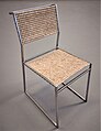 Stuhl aus Edelstahlquadratrohr mit Holzperlengewebe[3]