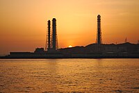横須賀火力発電所（久里浜）の夕暮れ