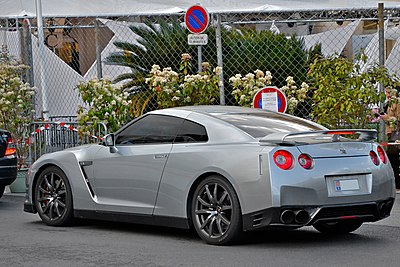 400px-Nissan_GTR_-_Flickr_-_Alexandre_Pr%C3%A9vot_%2812%29.jpg