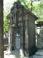 a tomb in Le Père Lachaise cemetery.