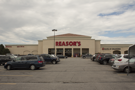 The Reasor's grocery store at 4909 E 41st St, Tulsa, OK.