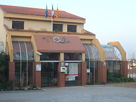 The town hall in Villeneuve-de-la-Raho