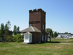 Замок Александра - Fort Worden.JPG