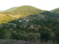 Изглед към селото от пътя Батулия – Бакьово