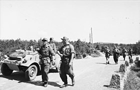 Bundesarchiv Bild 101I-005-0018-11, Jugoslawien, Polizeieinsatz.jpg