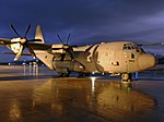 Ett Lockhed Martin C-130J Hercules lufttankningsflygplan från Royal Air Forces Lynehambas på Bardefoss flygplats, 2007