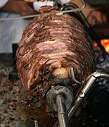 Cağ kebabı being cut