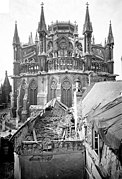 Relevé photographique des dégâts de la guerre sur la cathédrale.