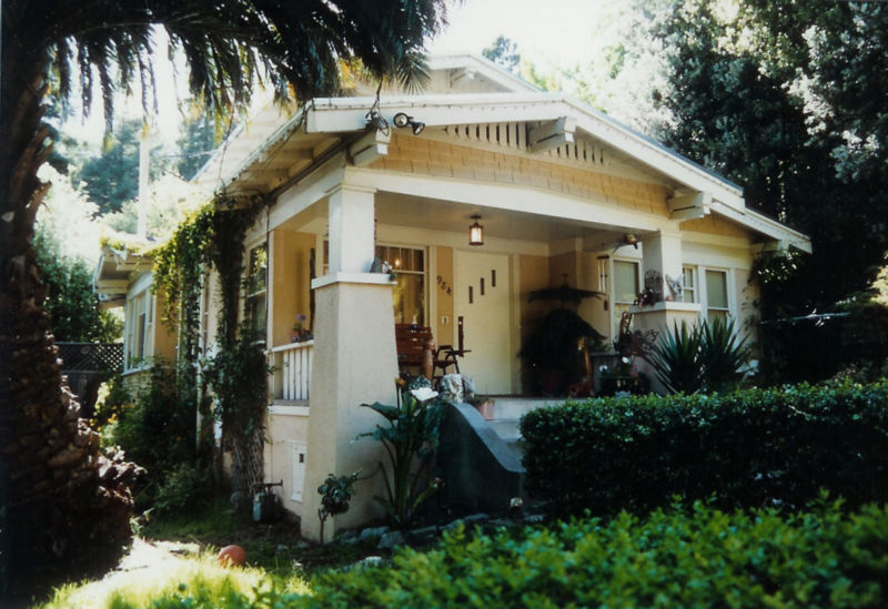 File:Craftsman Residential House.jpg