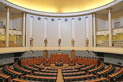 Session Hall (the statues are Work and the Future (fi) by Wäinö Aaltonen)