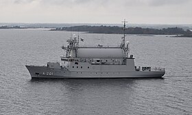 HMS Orion i Karlskrona skærgård.