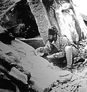 Османский художник и археолог Осман Хамди-бей на горе Немрут-Даг, 1882 год
