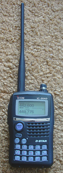 File:ICOM IC-91AD D-STAR handheld transceiver.jpeg