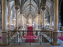 The interior of Vienna City Hall, the seat of the city's mayor known as Rathaus Rathaus Wien Stiege 2.JPG