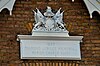 Royal arms above 22 Gloucester Road, Kew.jpg