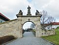 Поранешен влез во манастирот во Тајстунген
